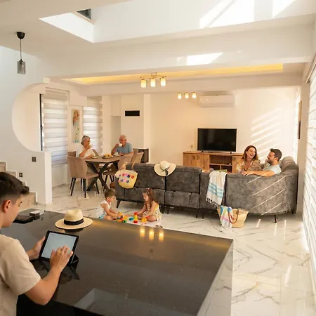 Ruken - 4 Bedroom Private In Ovacik